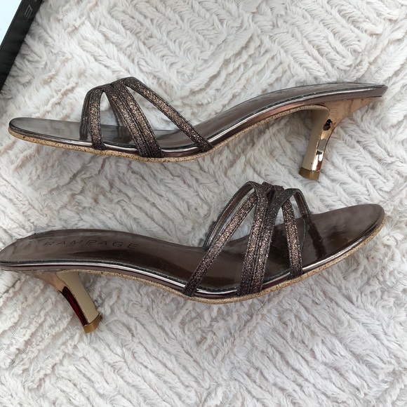 Rampage Size 8.5 kitten heel in Bronze Glitter - Picture 6 of 8